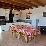 Les Volets Bleus Holiday home *